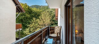 Apartment 'Rosa 5' with Balcony and Wi-Fi