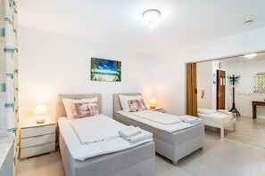 2 bedrooms, free WiFi, bed sheets