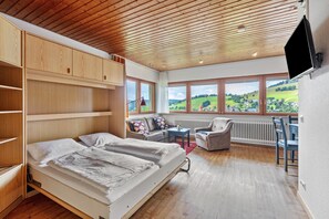 Iron/ironing board, free WiFi, bed sheets - Haus Kehrwieder Studio with Panoramic View, Hochschwarzwald Card, Wi-Fi (Todtnau)