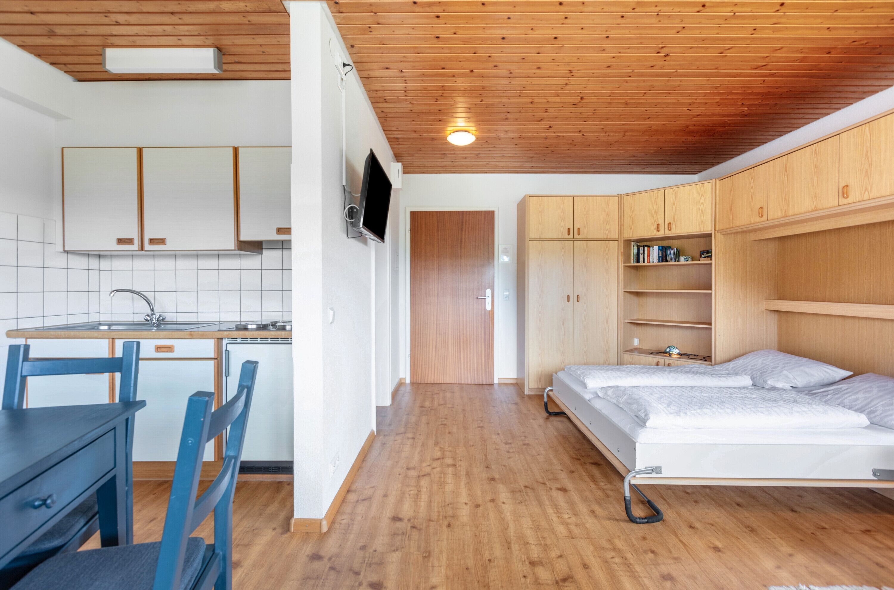 Bügeleisen/Bügelbrett, kostenloses WLAN, Bettwäsche