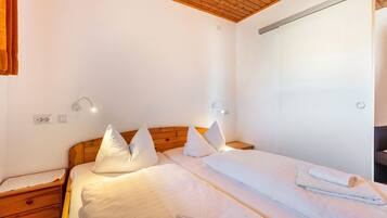 2 Schlafzimmer, Bügeleisen/Bügelbrett, kostenloses WLAN, Bettwäsche