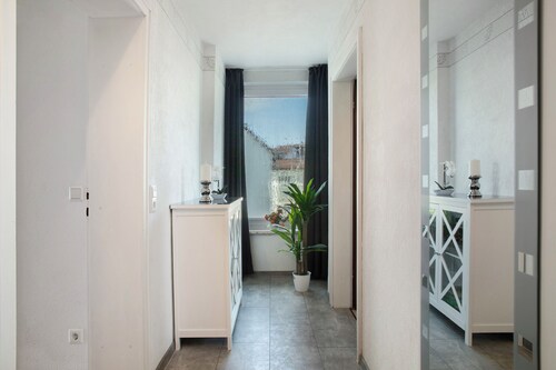 Ferienwohnung '2' mit Balkon und Wi-Fi