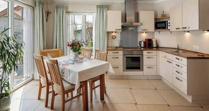 Ferienwohnung 'Alpencity' mit Terrasse und Wi-Fi