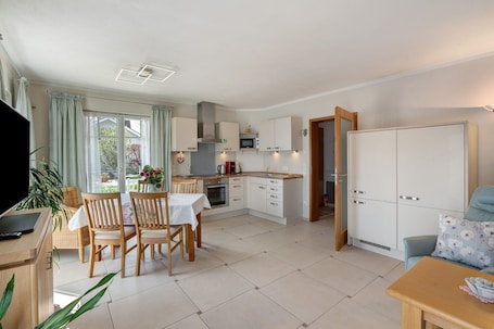 Intérieur. Appartement de vacances 'Alpencity' avec terrasse et Wi-Fi
