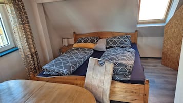 3 bedrooms, free WiFi, bed sheets