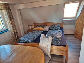 3 bedrooms, free WiFi, bed sheets - Country House 'Colmberg' with Shared Garden and Wi-Fi (Colmberg)