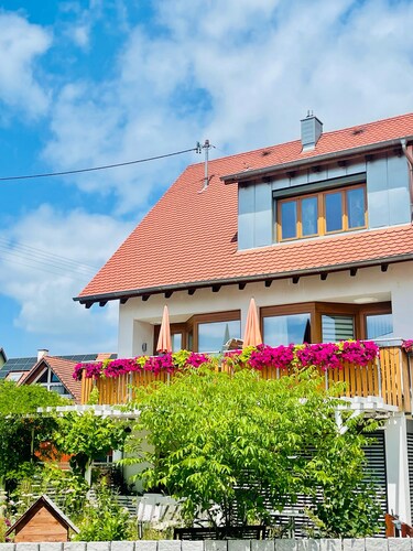 Ferienwohnung 'Abendrot, 45qm' mit Seeblick, Balkon und Wi-Fi