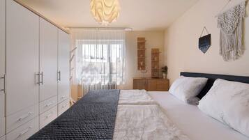 2 bedrooms, free WiFi, bed sheets