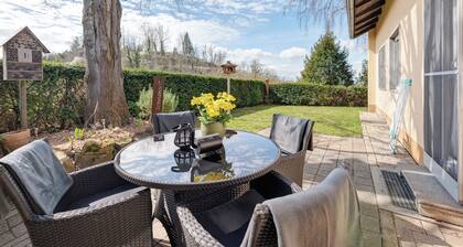 Ferienwohnung '1' mit privater Terrasse, privatem Garten und WLAN