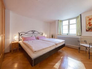 2 habitaciones, wifi gratis y ropa de cama