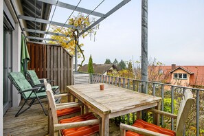 Outdoor dining - Apartment 'Anke' with Private Terrace, Balcony and Wi-Fi (Staufen im Breisgau)