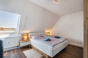 2 quartos, ferros/tábuas de passar roupa, Wi-Fi de cortesia