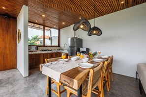 Biệt thự Exclusive, 3 phòng ngủ, hồ bơi riêng | Phòng ăn