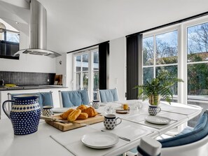 Dining - "Judit" - 10m from the sea by Interhome (Væggerløse)