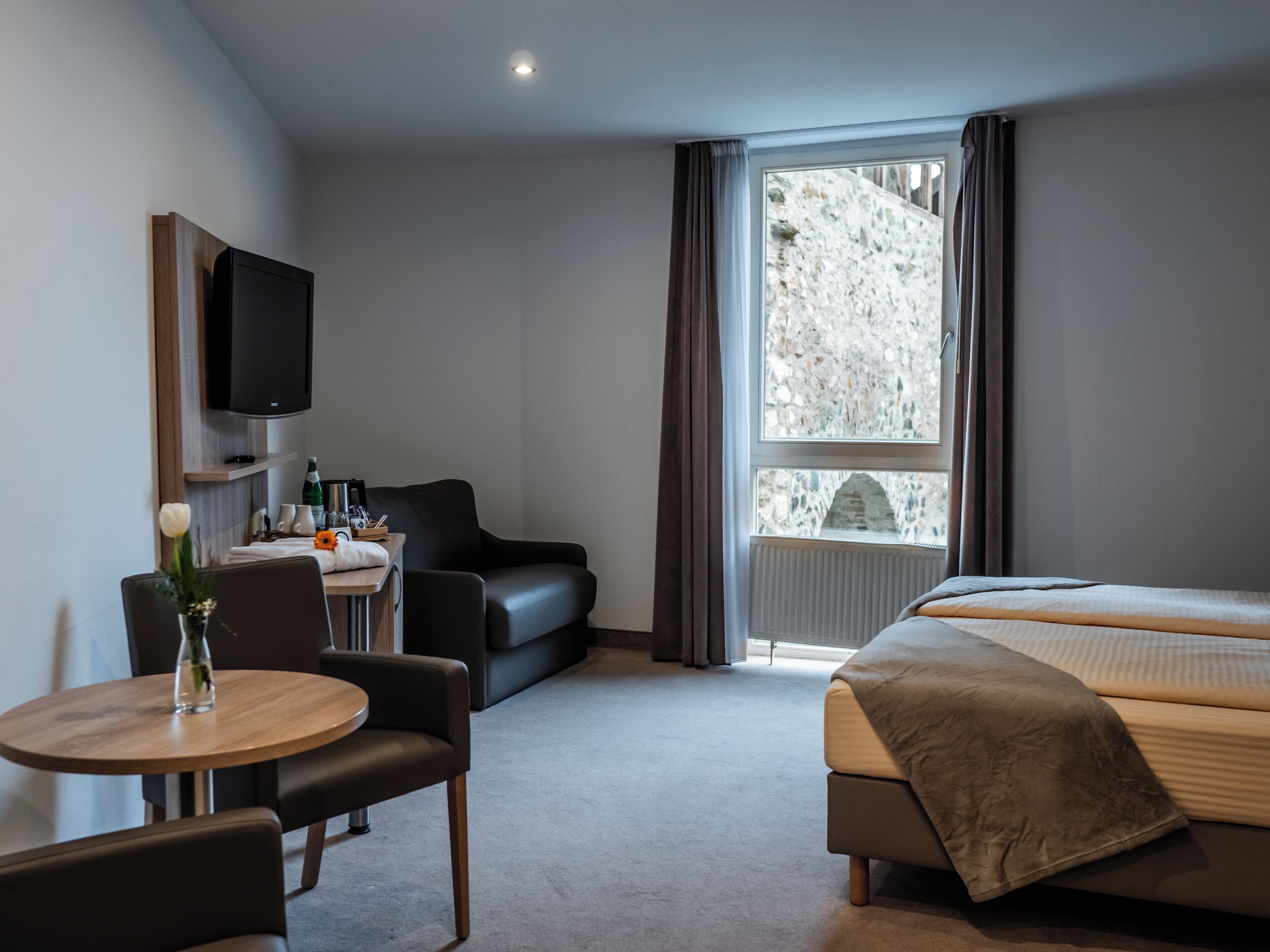 Doppelzimmer | Allergikerbettwaren, Zimmersafe, Schreibtisch