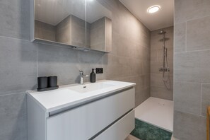 Dusche, Haartrockner