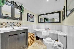 House | 2 bedrooms - Seaside Gem Apartment By My Getaways (Brighton)