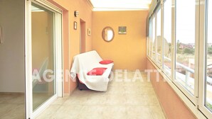 Interior - Private villa with barbecue, 3 bedrooms, 2 bathrooms, common swimming pool with jacuzzi (Peníscola/Peñíscola)