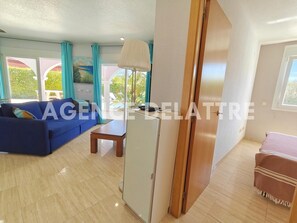 2 soverom, strykejern/-brett og internettilgang