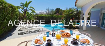 Villas with swimming pool and private Jacuzzi, 2 bedrooms, barbecue, Wifi