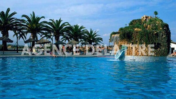 Pool - 1 bedroom flat at the foot of the beach , refurbished , with air conditioning (Peníscola/Peñíscola)