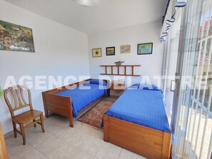 2 bedrooms, iron/ironing board