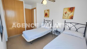 3 bedrooms, iron/ironing board, WiFi - Villa with private pool, 3 bedrooms , 2 bathrooms (Peníscola/Peñíscola)