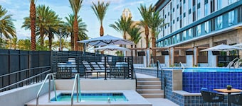 Element LAS Vegas Symphony Park