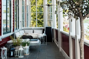 Front of property - Villa Brattholmen (Oygarden)