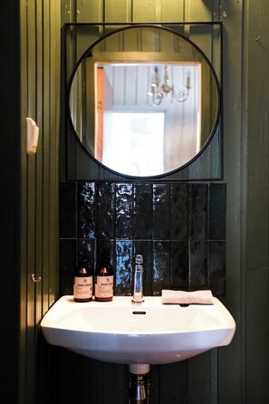 House, Sea View | Bathroom