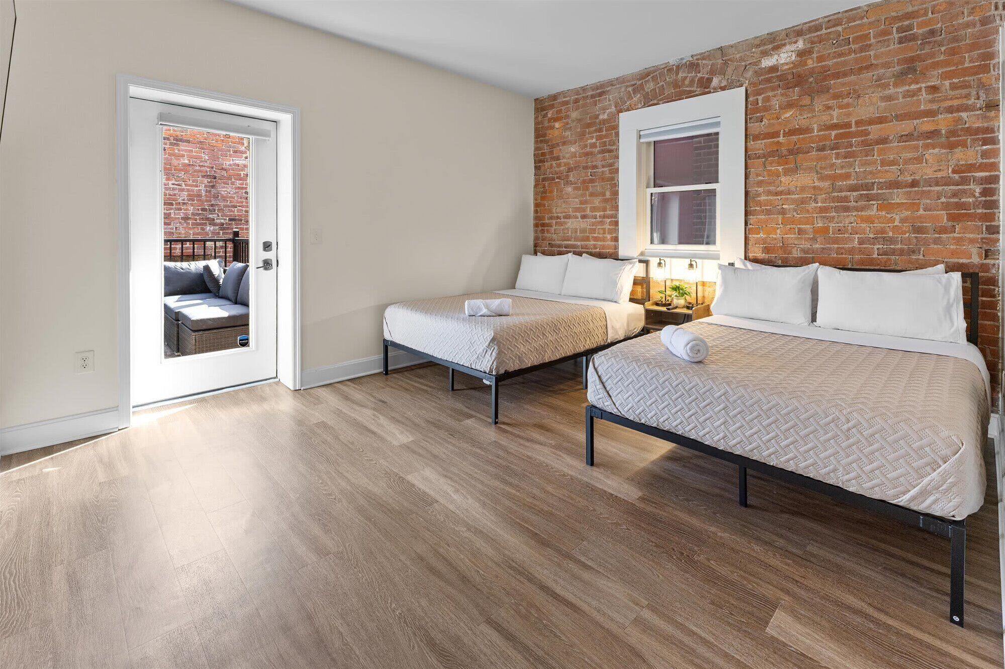 2 chambres, fer et planche à repasser, Wi-Fi, draps fournis