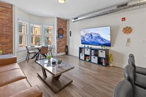 TV, offices