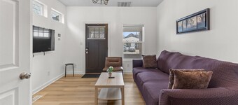 Cozy Retreat in Historic Downtown Neighborhood