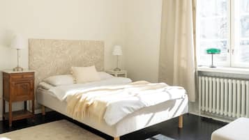 1 bedroom, iron/ironing board, free WiFi