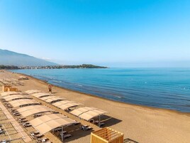 Beach/ocean view