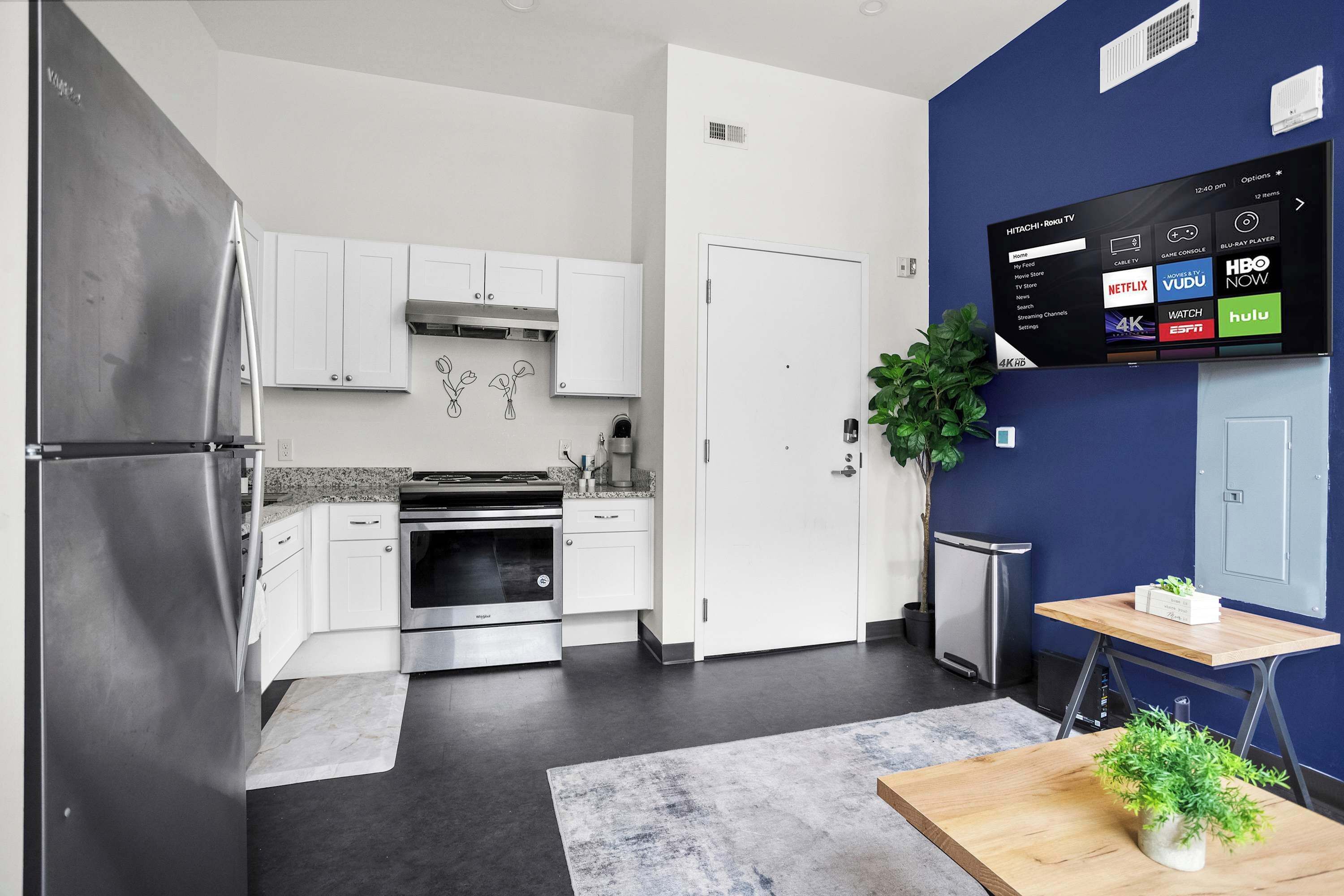 Fridge, microwave, stovetop, dishwasher