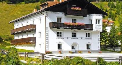 Apartment in Ischgl overlooking the mountains