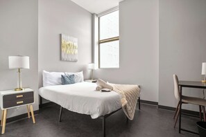 1 chambre, fer et planche à repasser, Wi-Fi, draps fournis