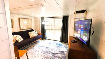 Smart TV, table football