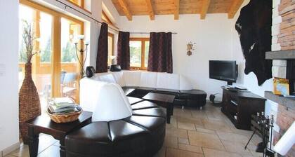 Chalet in Königsleiten mit Wellness & Alpenblick