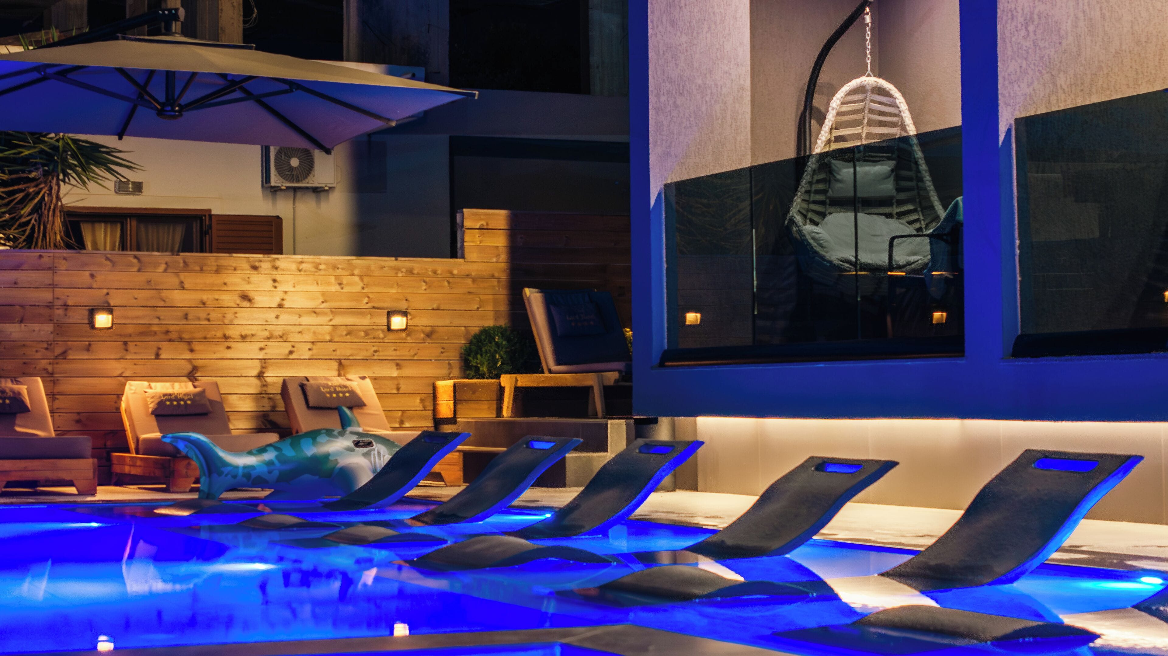 Piscine extérieure (ouverte en saison)