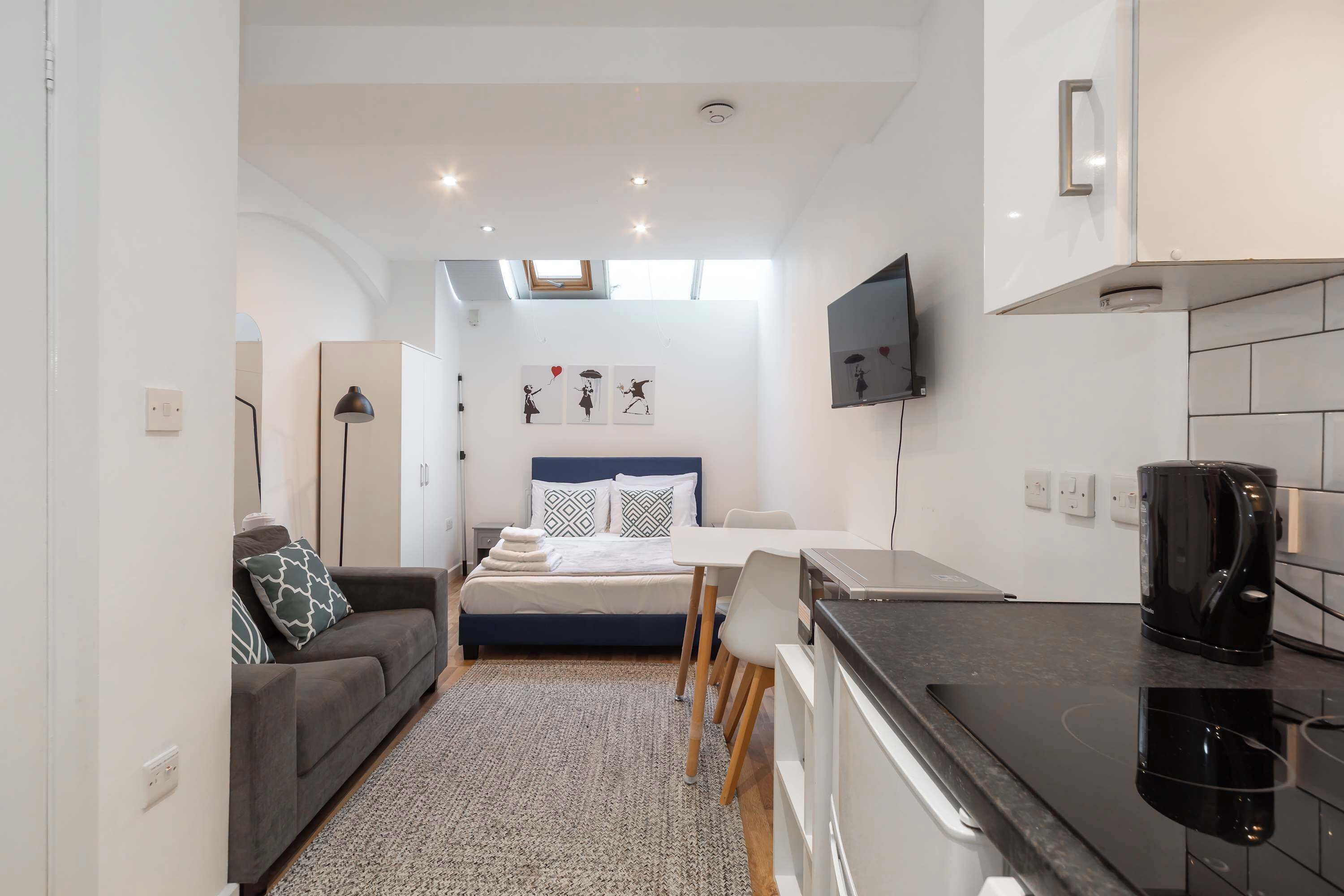 Schreibtisch, Bügeleisen/Bügelbrett, WLAN, Bettwäsche