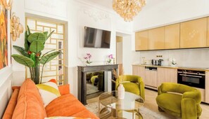 TV, DVD player, books, stereo