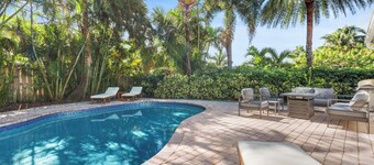 Bel Air Beauty: 4BR, Private Pool & Elegant Comfort Steps from the Beach