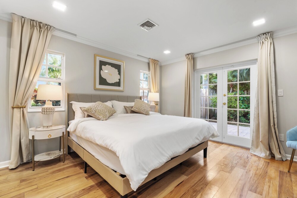 Bel Air Beauty: 4BR, Private Pool & Elegant Comfort Steps from the ...