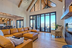 TV connectée, cheminée