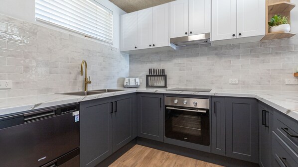 Fridge, oven, dishwasher