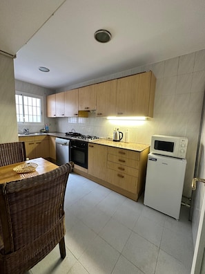 Condo | Private kitchen | Electric kettle - Vista Alegre Rest House 8 Person (Vallromanes)