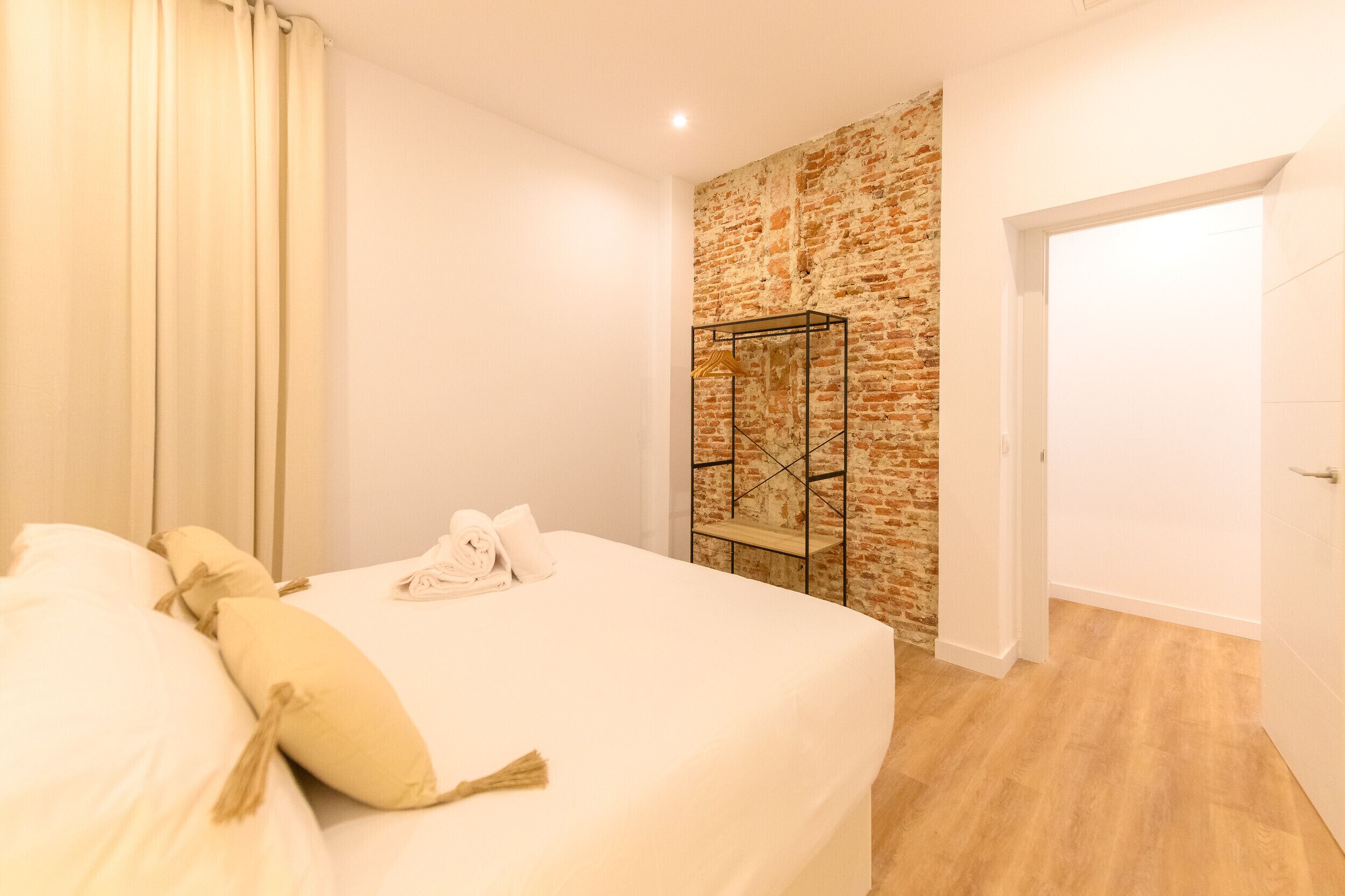 1 bedroom, desk, iron/ironing board, free WiFi