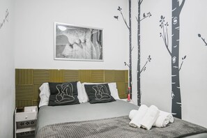 1 slaapkamer, een strijkplank/strijkijzer, gratis wifi